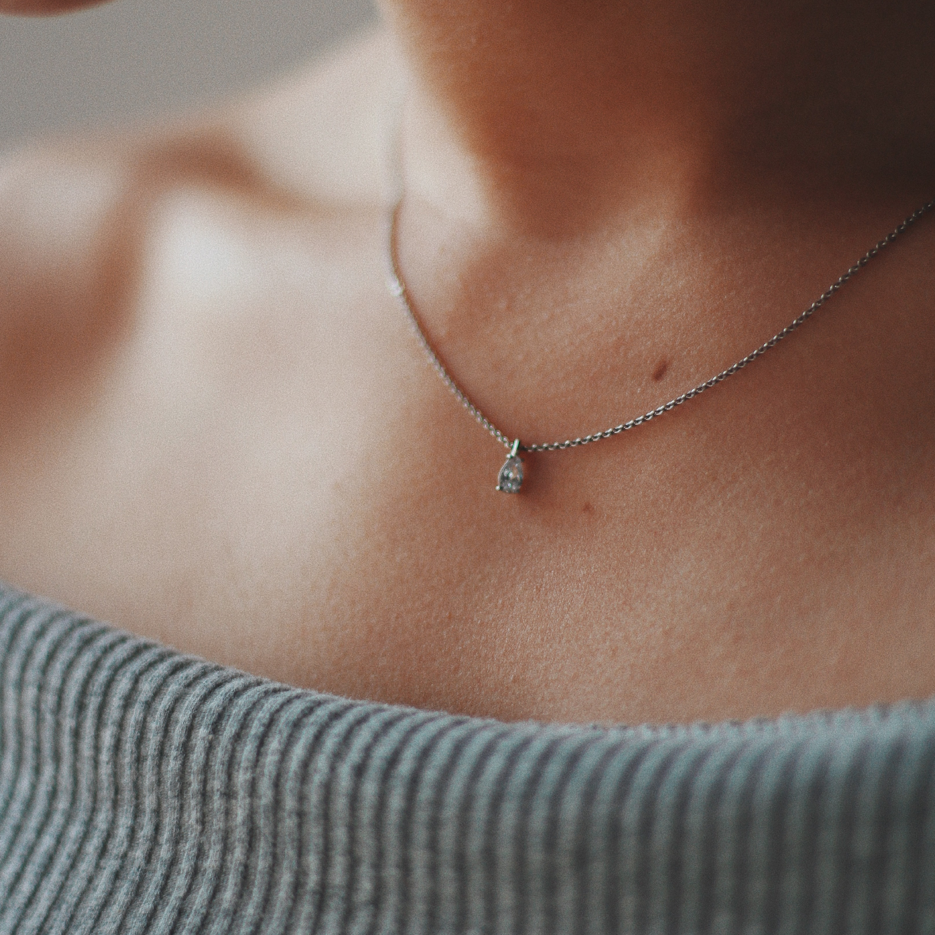 How To Mix Traditional Jewelry With Western Outfits?